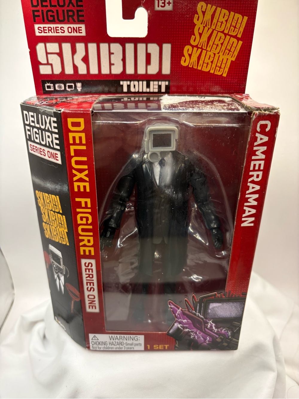 Skibidi Toilet Cameraman 6” Deluxe Action Figure 2025